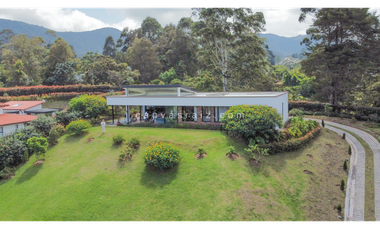 Casa Campestre en Parcelación Vía San Antonio - La Ceja