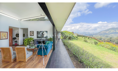 Casa Campestre en Parcelación Vía San Antonio - La Ceja