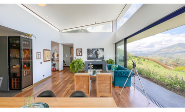 Casa Campestre en Parcelación Vía San Antonio - La Ceja