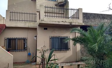 HERMOSA CASA 5 AMBIENTES