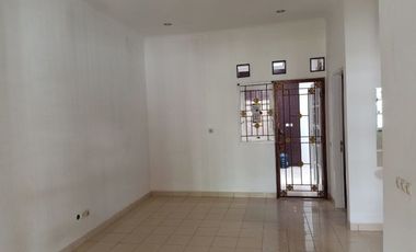 Disewakan Rumah Nusaloka Blok N Sektor 14.5 Bsd City Tangerang Selatan Murah Siap Huni