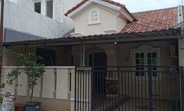 Disewakan Rumah Nusaloka Blok N Sektor 14.5 Bsd City Tangerang Selatan Murah Siap Huni