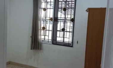 Disewakan Rumah Nusaloka Blok N Sektor 14.5 Bsd City Tangerang Selatan Murah Siap Huni