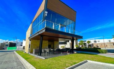 NORPONIENTE EN PUNTA DORADA EN ESQUINA MAGNIFICA UBICACION