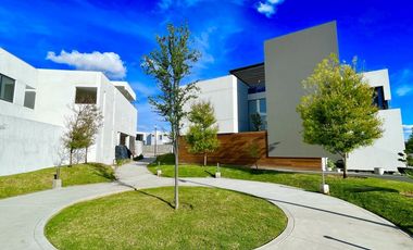 NORPONIENTE EN PUNTA DORADA EN ESQUINA MAGNIFICA UBICACION