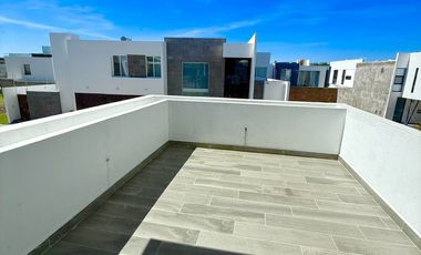 NORPONIENTE EN PUNTA DORADA EN ESQUINA MAGNIFICA UBICACION