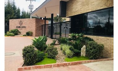 GUAYMARAL, APARTAMENTO SENIOR SUITE EN VENTA