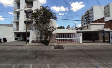 CASA EN VENTA EN LADRON DE GUEVARA