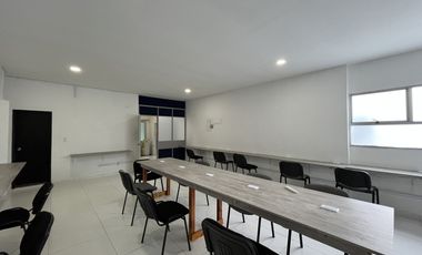 oficina en arriendo en ciudad jardín. Cod A106054