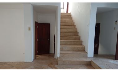 En venta hermosa casa en Manta 2000