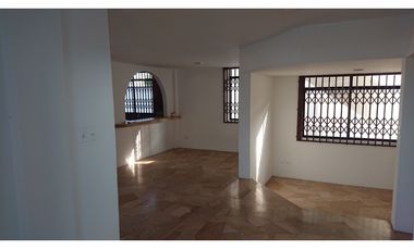 En venta hermosa casa en Manta 2000