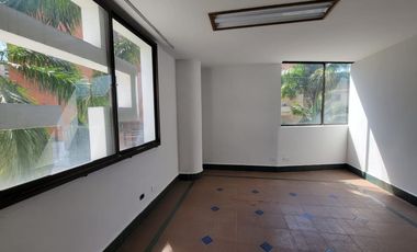 oficina en venta en laureles. Cod V17276