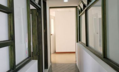 oficina en venta en laureles. Cod V17276