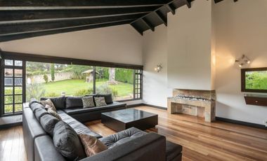 casa en venta en la calera. Cod V12135