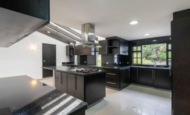 casa en venta en la calera. Cod V12135