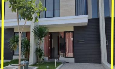 Dijual Rumah Baru 2 lantai di North West Lake Citraland, Surabaya