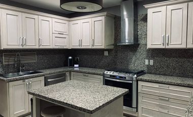 PENTHOUSE EN VENTA/RENTA FRENTE AL MAR EN TORRE SENDERO I ARLETTE FLORES