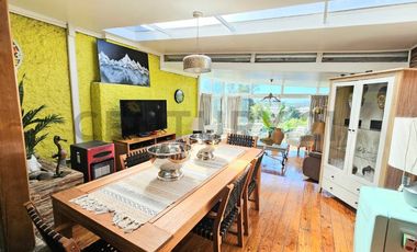 SE VENDE CASA CON AMPLIA VISTA A LA BAHÍA