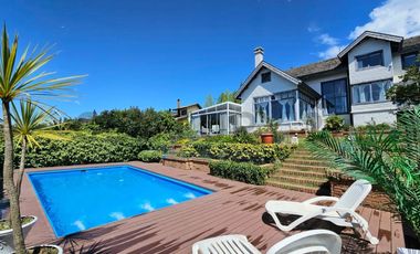 SE VENDE CASA CON AMPLIA VISTA A LA BAHÍA