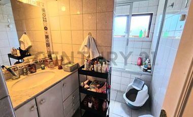 SE VENDE CASA CON AMPLIA VISTA A LA BAHÍA