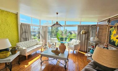 SE VENDE CASA CON AMPLIA VISTA A LA BAHÍA