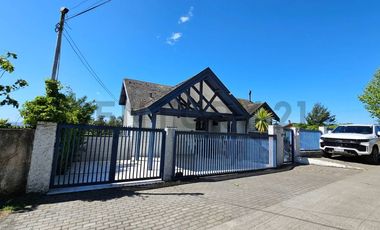 SE VENDE CASA CON AMPLIA VISTA A LA BAHÍA