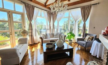 SE VENDE CASA CON AMPLIA VISTA A LA BAHÍA