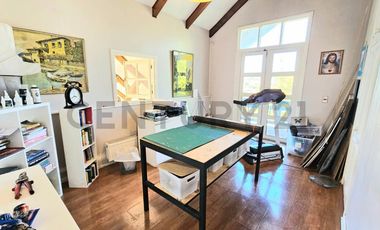 SE VENDE CASA CON AMPLIA VISTA A LA BAHÍA