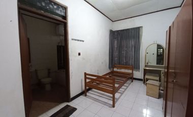 Rumah sewa di gerlong taman depan belakang