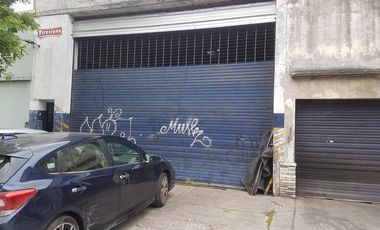 Local - Valentin Alsina