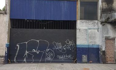 Local - Valentin Alsina