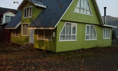 Casa en arriendo de 5 dorm. en Valdivia
