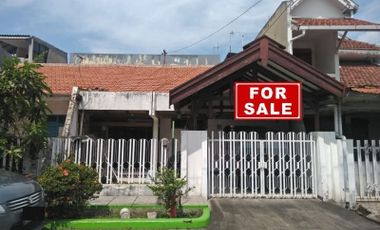 Rumah Lama Perlu Renovasi, Row 3Mobil Paving, Tenggilis Mejoyo Surabaya