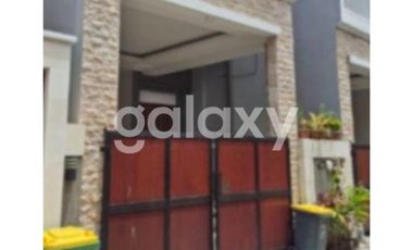 RUMAH SEMI VILLA 3 LANTAI DI WIDJAYA RESIDENCE SANUR DENPASAR, BALI