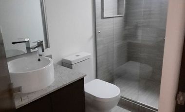 DEPARTAMENTO CON BONITA VISTA, BIEN UBICADO