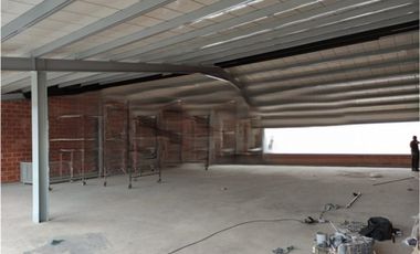 BODEGA EN RENTA UBICADA EN LA AMERICA