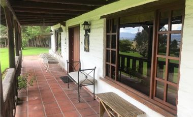 ARRIENDO PIFO QUINTA 4543 M2- 3 DORMITORIOS CONJUNTO PRIVADO SEGURIDAD
