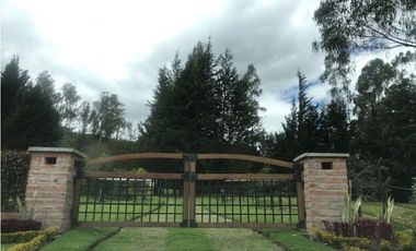 ARRIENDO PIFO QUINTA 4543 M2- 3 DORMITORIOS CONJUNTO PRIVADO SEGURIDAD
