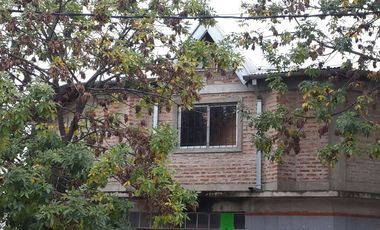 Dos monoambientes de 33m² sobre Av. D’Onofrio en Los Aromos.
