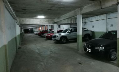 Espacio de garaje para 14 autos