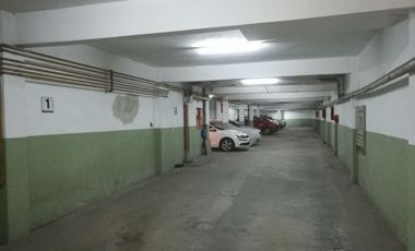 Espacio de garaje para 14 autos