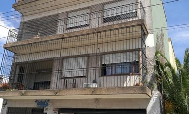 Espacio de garaje para 14 autos