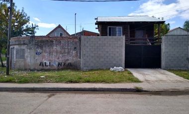 Casa para 2 Familias en venta en Quilmes Este