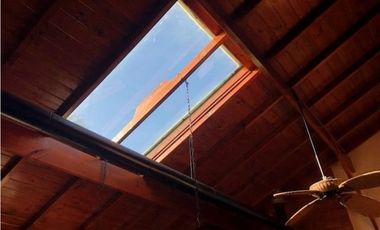 Chalet Reciclado con 5 dormitorios barrio Los Acantilados