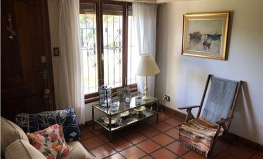 Chalet Reciclado con 5 dormitorios barrio Los Acantilados