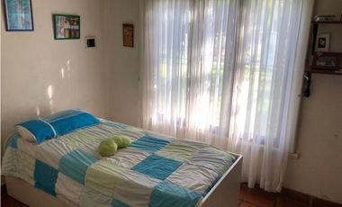 Chalet Reciclado con 5 dormitorios barrio Los Acantilados