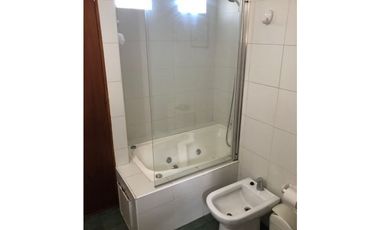 Chalet Reciclado con 5 dormitorios barrio Los Acantilados