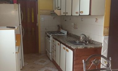 Casa Fondo en venta en Moron Sur