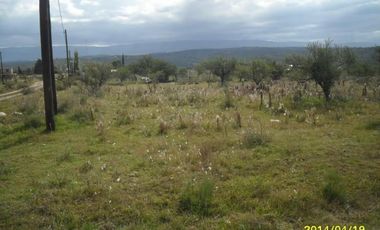 SE VENDE EXCELENTE TERRENO EN POTRERO DE GARAY - 750 METROS