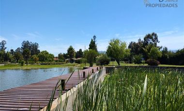 Parcela 3,5 Ha 4 casas a orillas del Lago Rapel